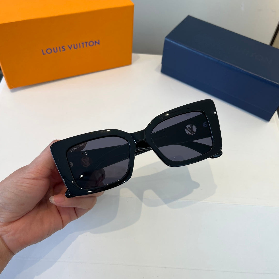 Louis Vuitton Fashion Black Lens Sunglasses for Men & Women - 866869 - detail image 10