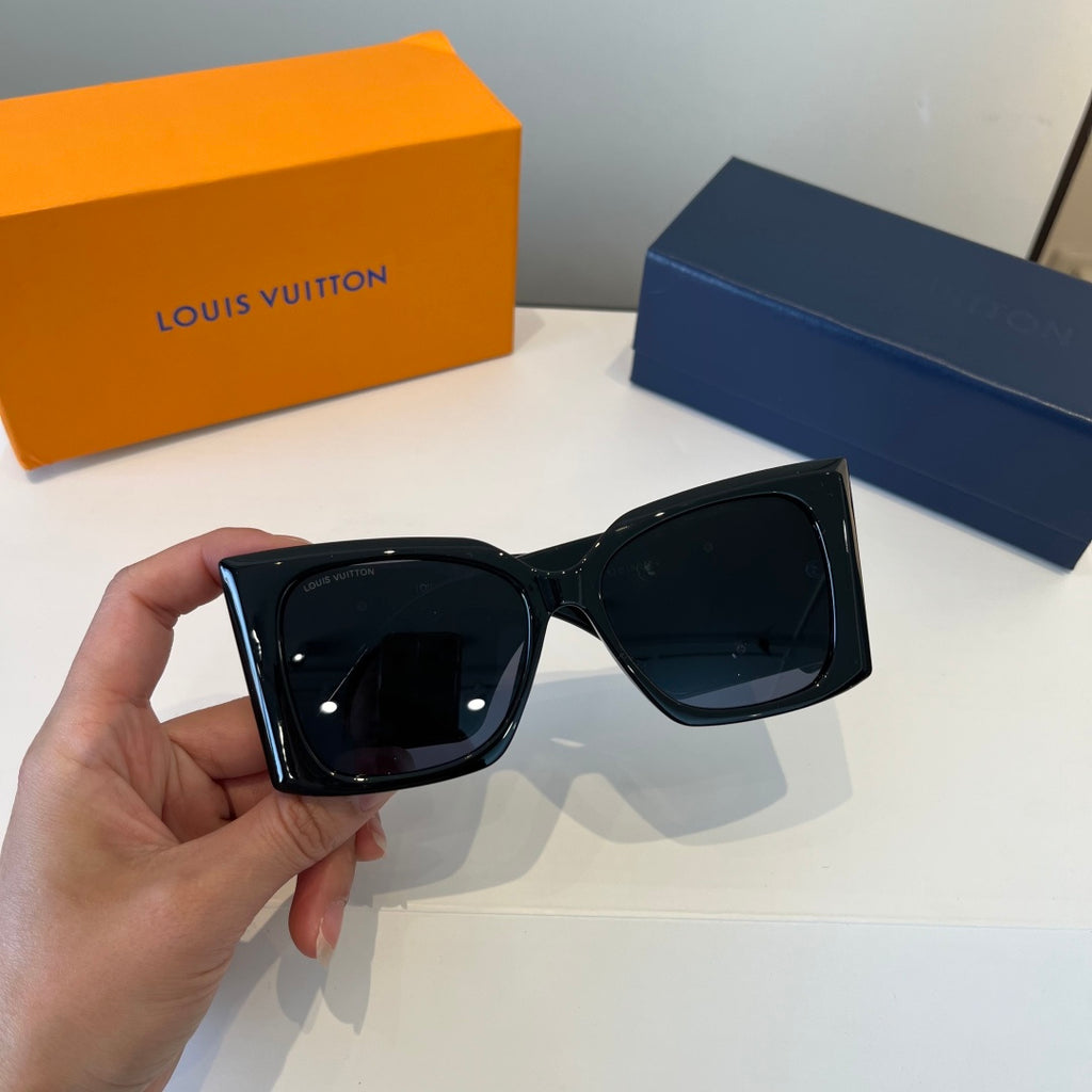Louis Vuitton Fashion Black Lens Sunglasses for Men & Women - 866870 - detail image 9