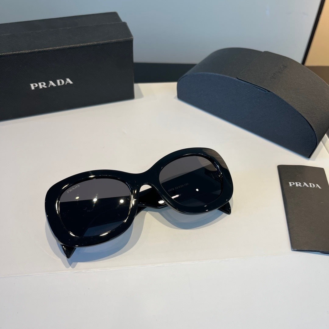 Prada Fashion Black Lens Sunglasses for Men & Women - 432093 - detail image 8