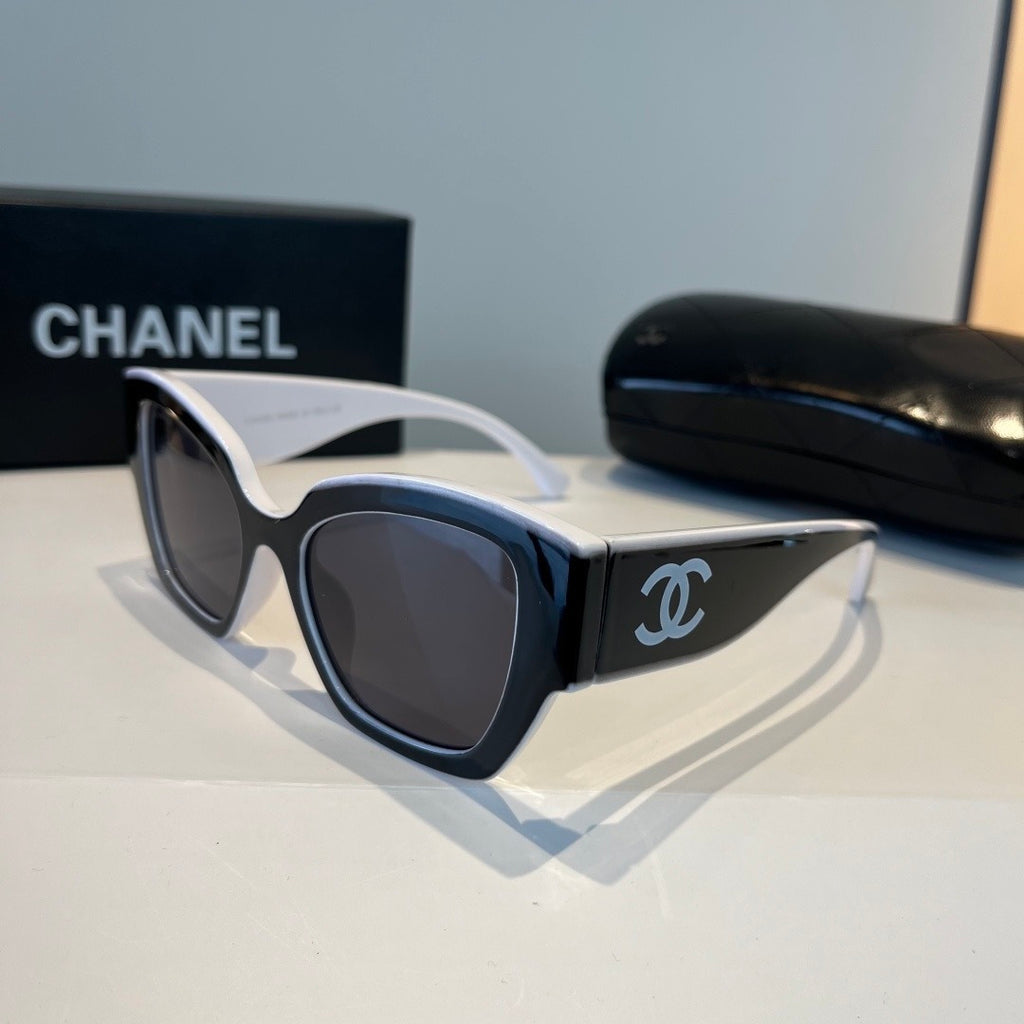 Chanel Fashion Black Lens Sunglasses for Men & Women - 382233 - detail image 3