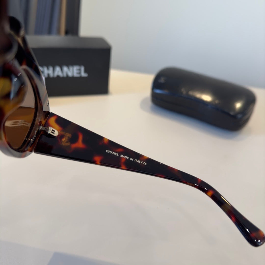 Chanel Fashion Brown Lens Sunglasses for Men & Women - 382235 - detail image 5