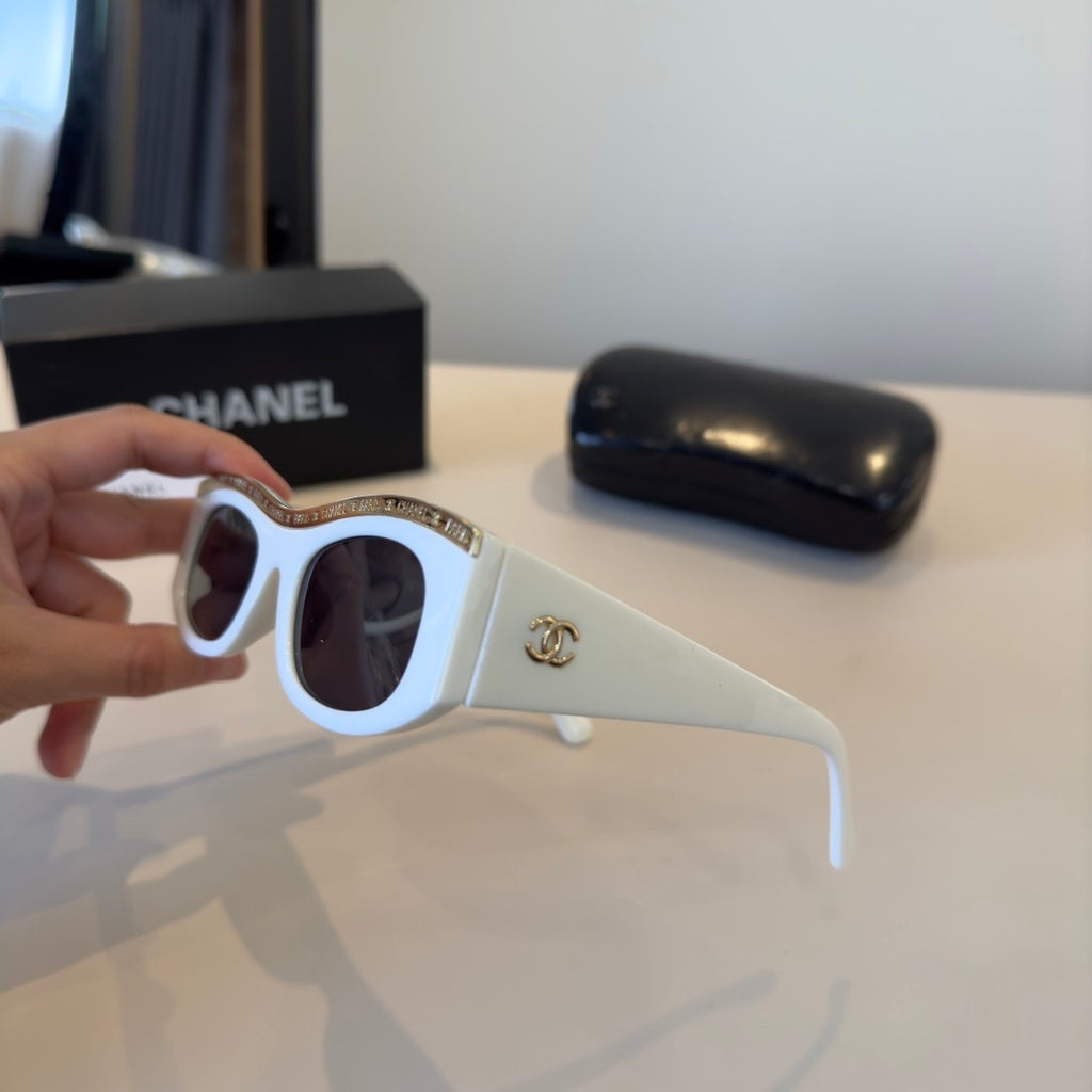 Chanel Fashion Silver Lens Sunglasses for Men & Women - 382236 - detail image 6
