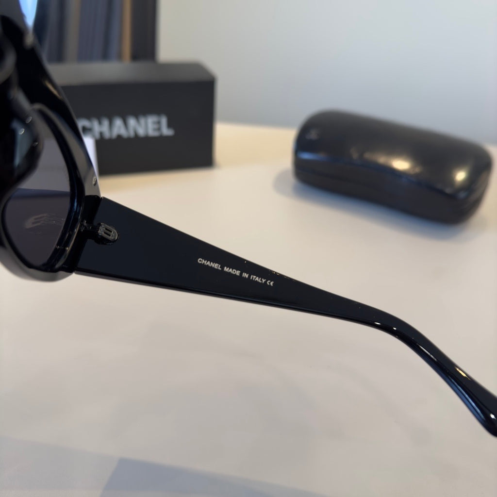 Chanel Fashion Gold Lens Sunglasses for Men & Women - 382237 - detail image 4
