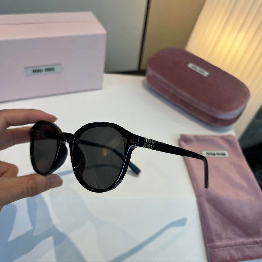 Miu Miu SMUO7S Square Black Lens Sunglasses for Men & Women - 998389 - detail image 4