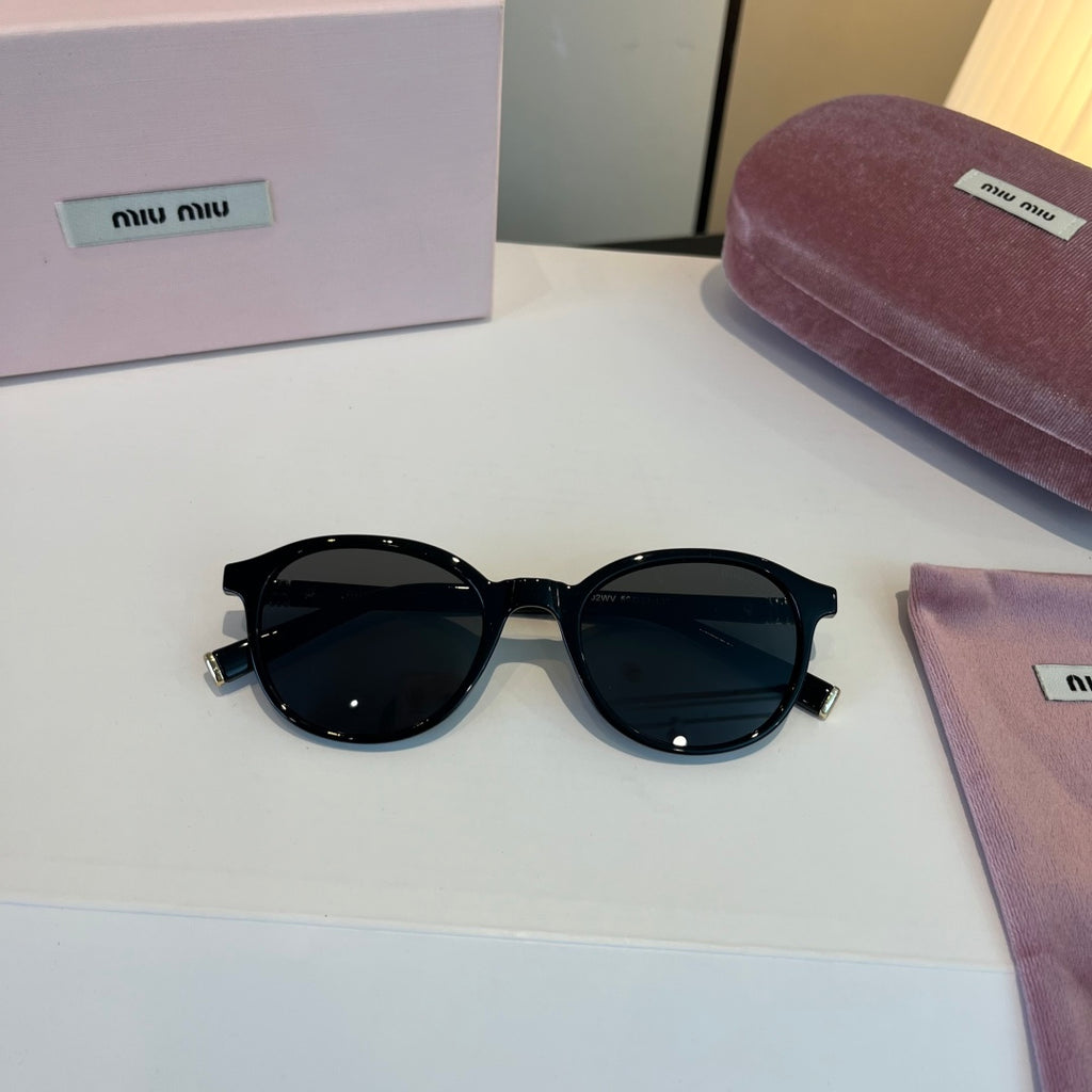Miu Miu SMUO7S Square Black Lens Sunglasses for Men & Women - 998389 - detail image 5