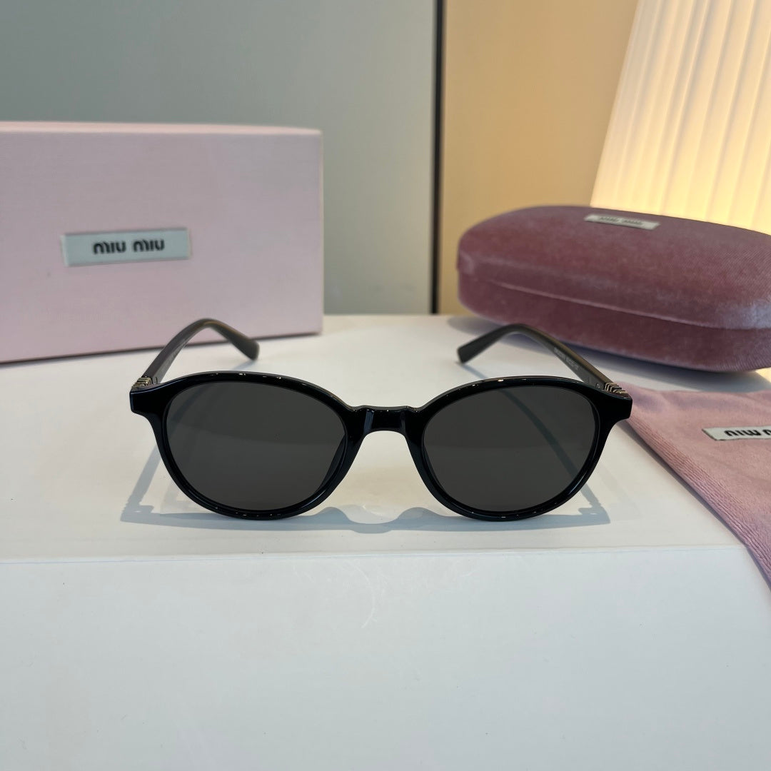 Miu Miu SMUO7S Square Black Lens Sunglasses for Men & Women - 998389 - detail image 2