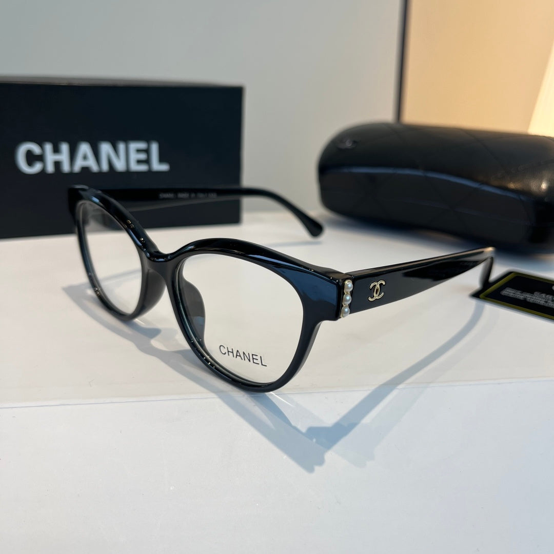 Chanel Fashion Black Lens Sunglasses for Men & Women - 382230 - detail image 3