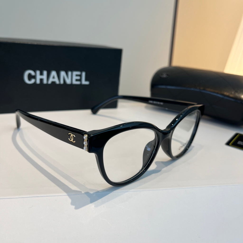 Chanel Fashion Black Lens Sunglasses for Men & Women - 382230