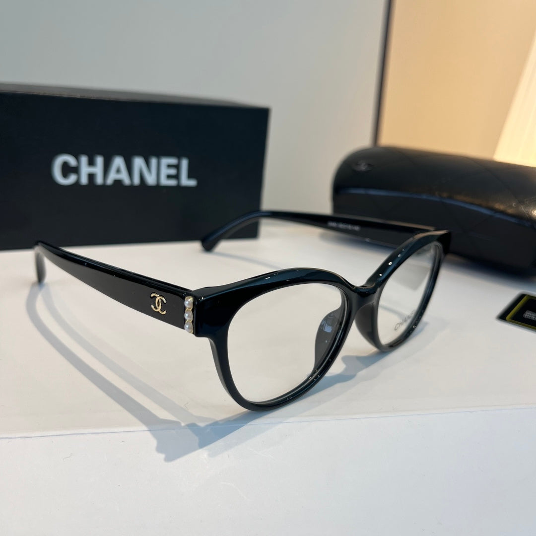 Chanel Fashion Black Lens Sunglasses for Men & Women - 382230