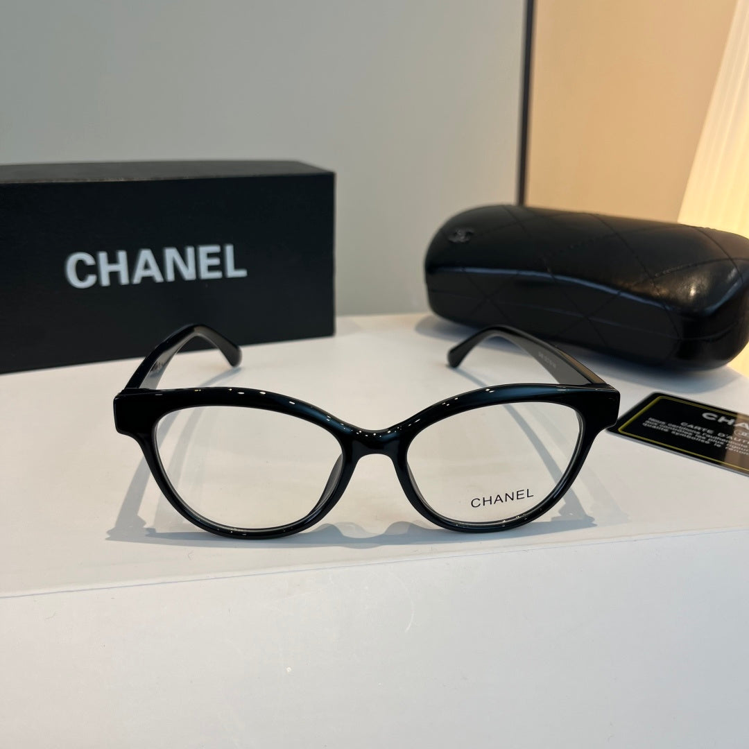 Chanel Fashion Black Lens Sunglasses for Men & Women - 431558 - detail image 2