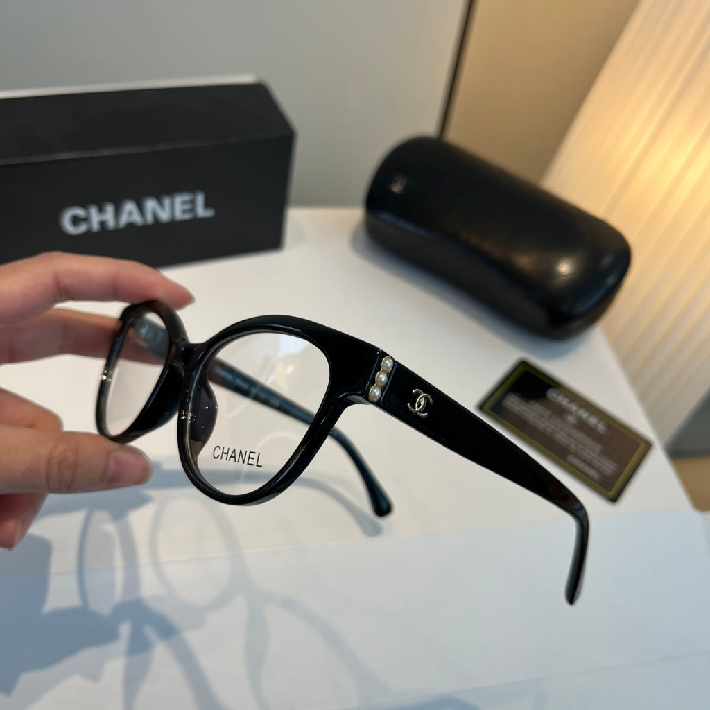 Chanel Fashion Black Lens Sunglasses for Men & Women - 382230 - detail image 4