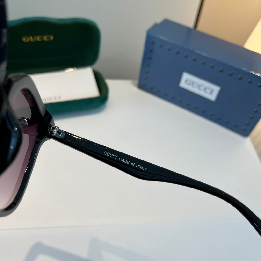 Gucci Oversized Black Lens Sunglasses for Men & Women - 448839 - detail image 9