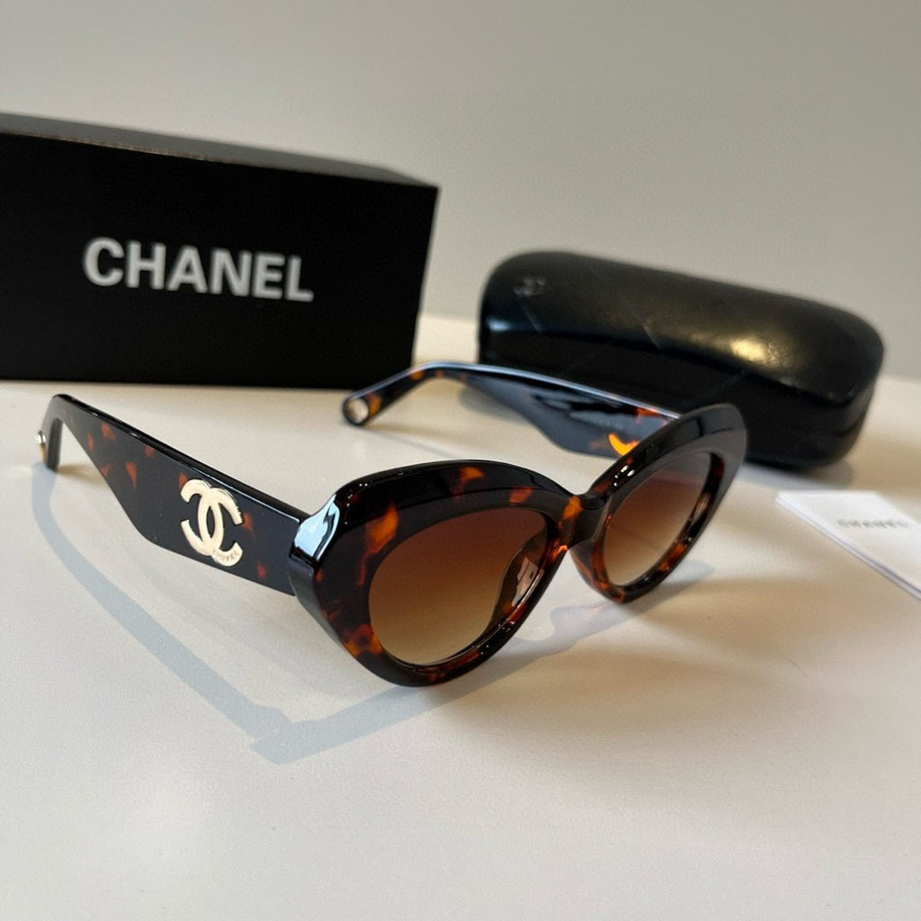 Chanel Fashion Black Lens Sunglasses for Men & Women - 431602