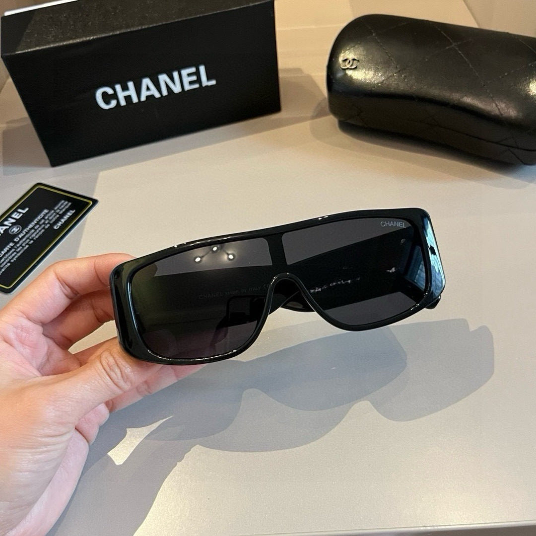 Chanel Fashion Black Lens Sunglasses for Men & Women - 371783 - detail image 6