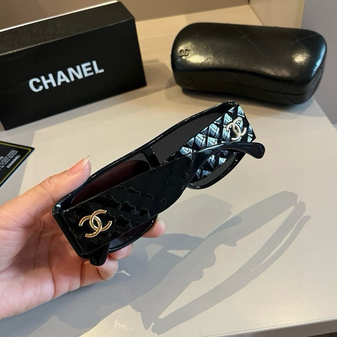 Chanel Fashion Black Lens Sunglasses for Men & Women - 371783 - detail image 5