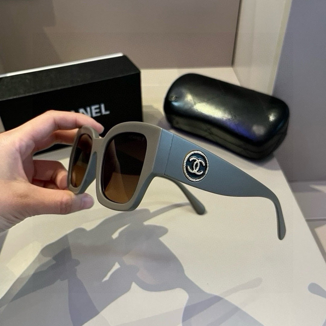 Chanel Fashion Brown Lens Sunglasses for Men & Women - 465165 - detail image 4