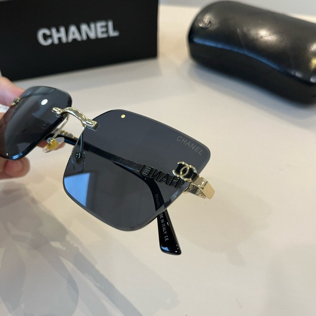 Chanel Oversized Silver Lens Sunglasses for Men & Women - 358024 - detail image 4