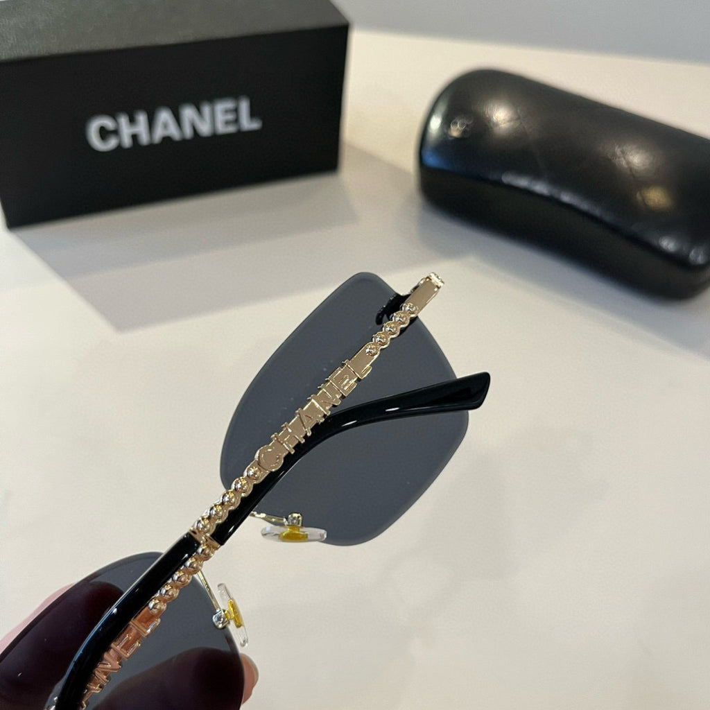 Chanel Oversized Silver Lens Sunglasses for Men & Women - 358026 - detail image 6