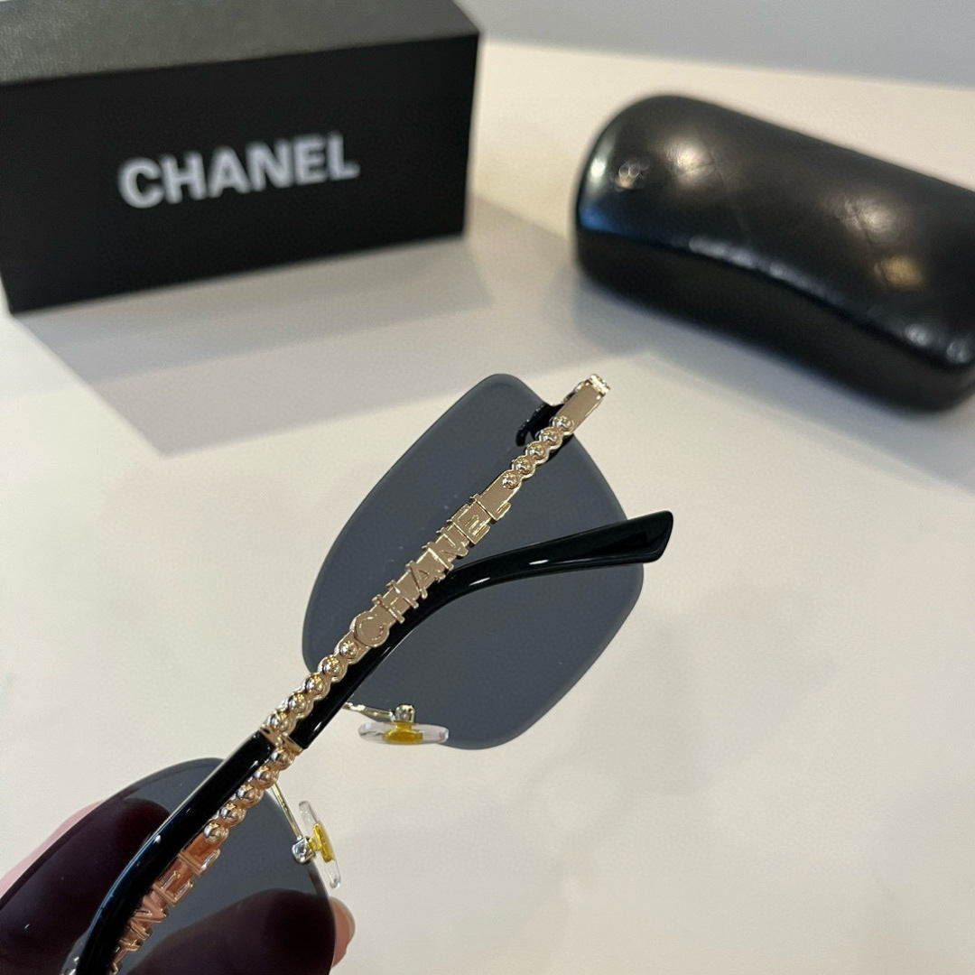 Chanel Oversized Silver Lens Sunglasses for Men & Women - 358026 - detail image 6