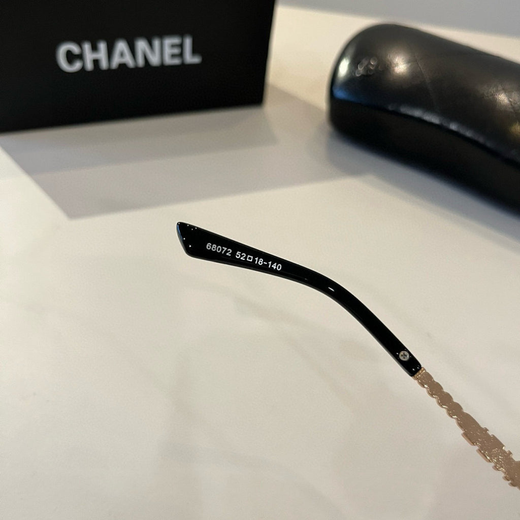 Chanel Oversized Silver Lens Sunglasses for Men & Women - 358026 - detail image 9