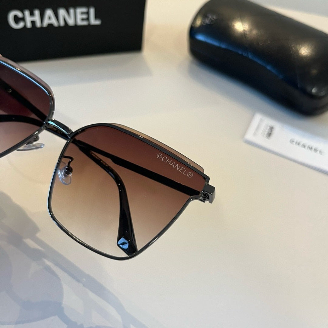 Chanel Oversized Red Lens Sunglasses for Men & Women - 465166 - detail image 8