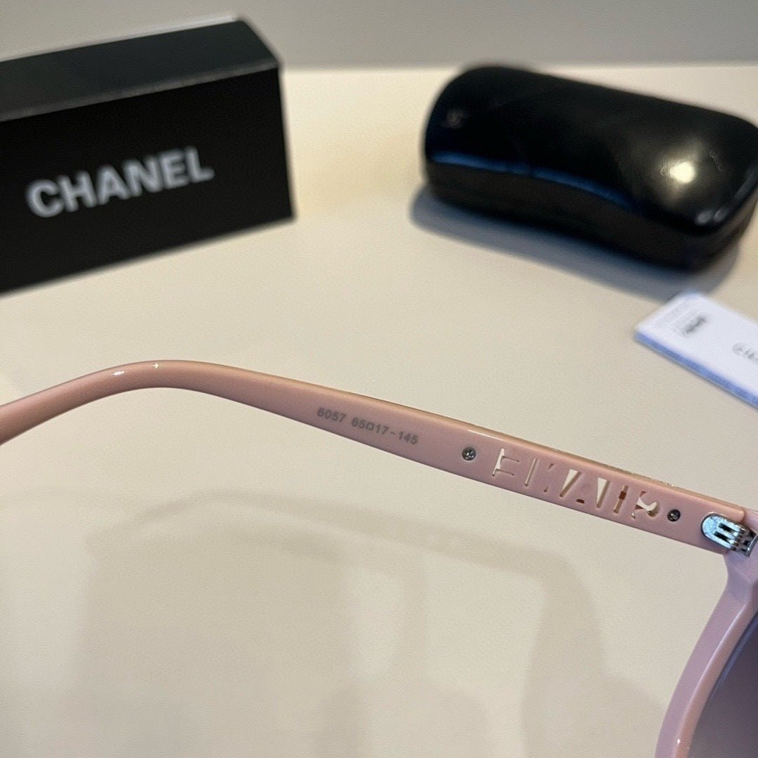 Chanel Fashion Black Lens Sunglasses for Men & Women - 371784 - detail image 6