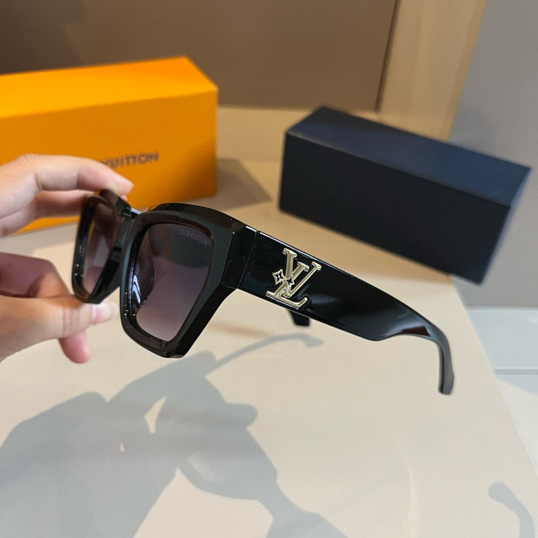Louis Vuitton Metal Fashion Gold Lens Sunglasses for Men & Women - 398091 - detail image 4