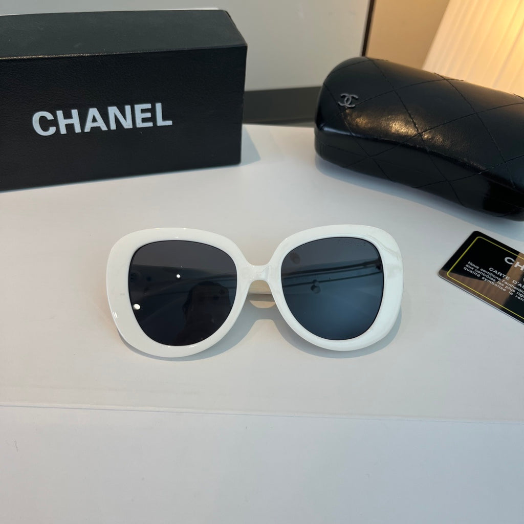 Chanel Fashion Silver Lens Sunglasses for Men & Women - 371703 - detail image 5