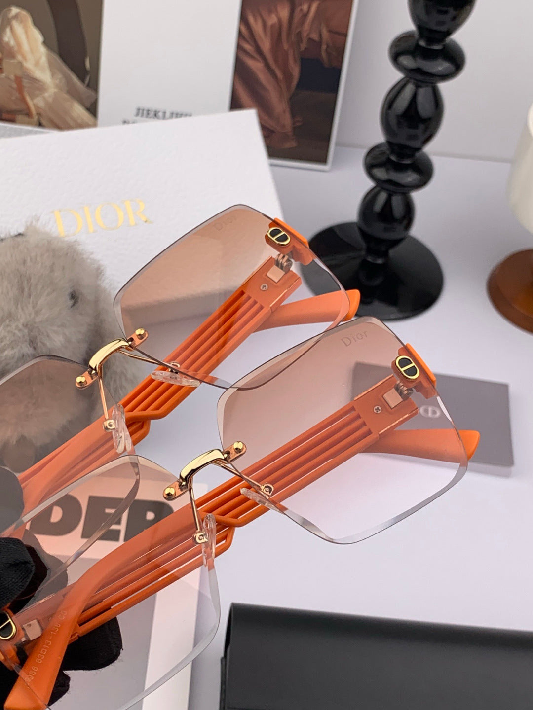 Dior D6296 Square Pink Lens Sunglasses for Men & Women - detail image 4