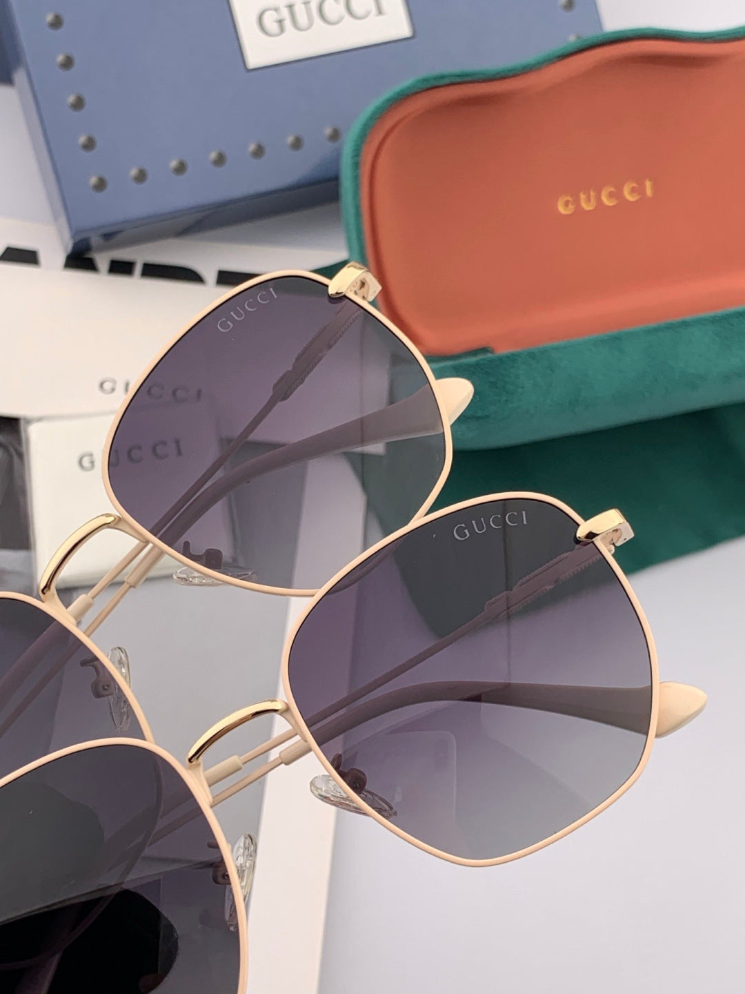 Gucci G7305 Polarized Fashion Gold Lens Sunglasses for Women - 934084 - detail image 5