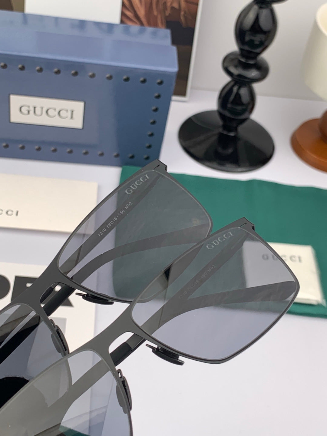 Gucci G0731 Polarized Fashion Black Lens Sunglasses for Men & Women - detail image 5