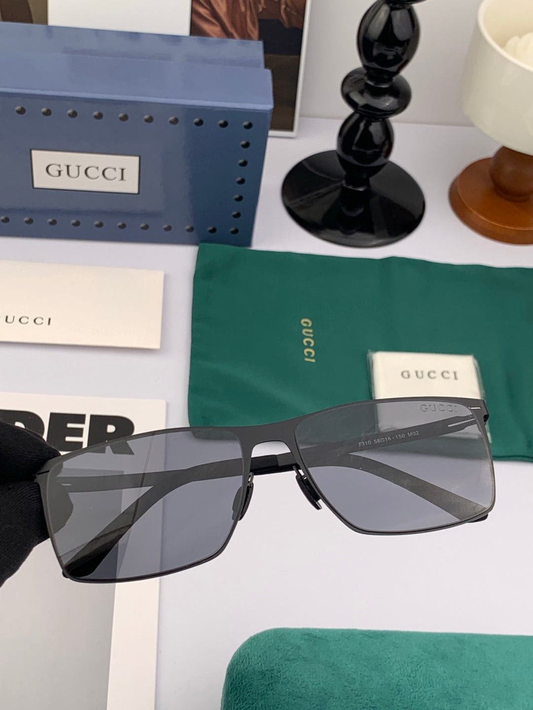 Gucci G0731 Polarized Fashion Black Lens Sunglasses for Men & Women - detail image 3