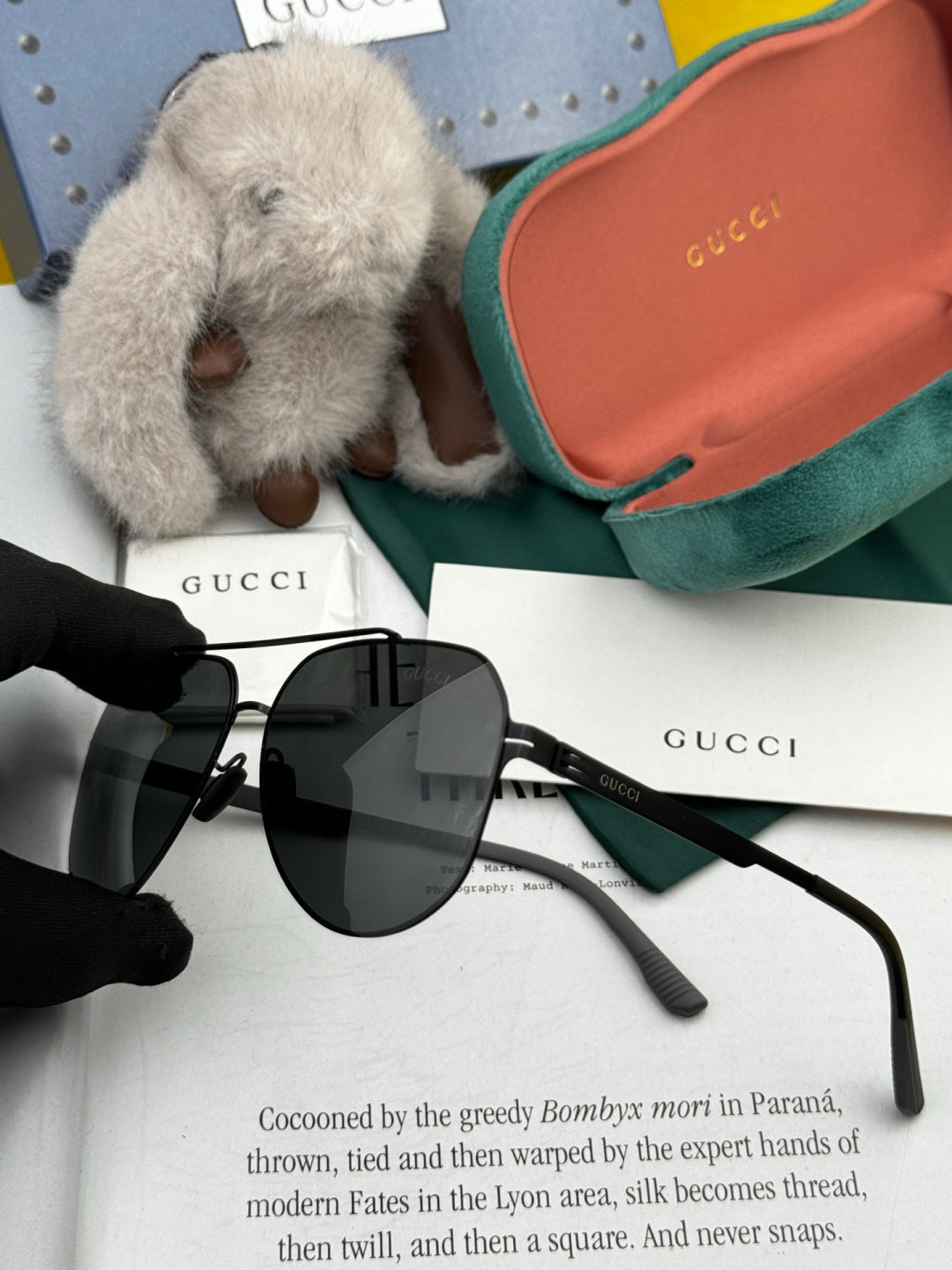 Gucci G311 Polarized Fashion Gold Lens Sunglasses for Men & Women - detail image 3