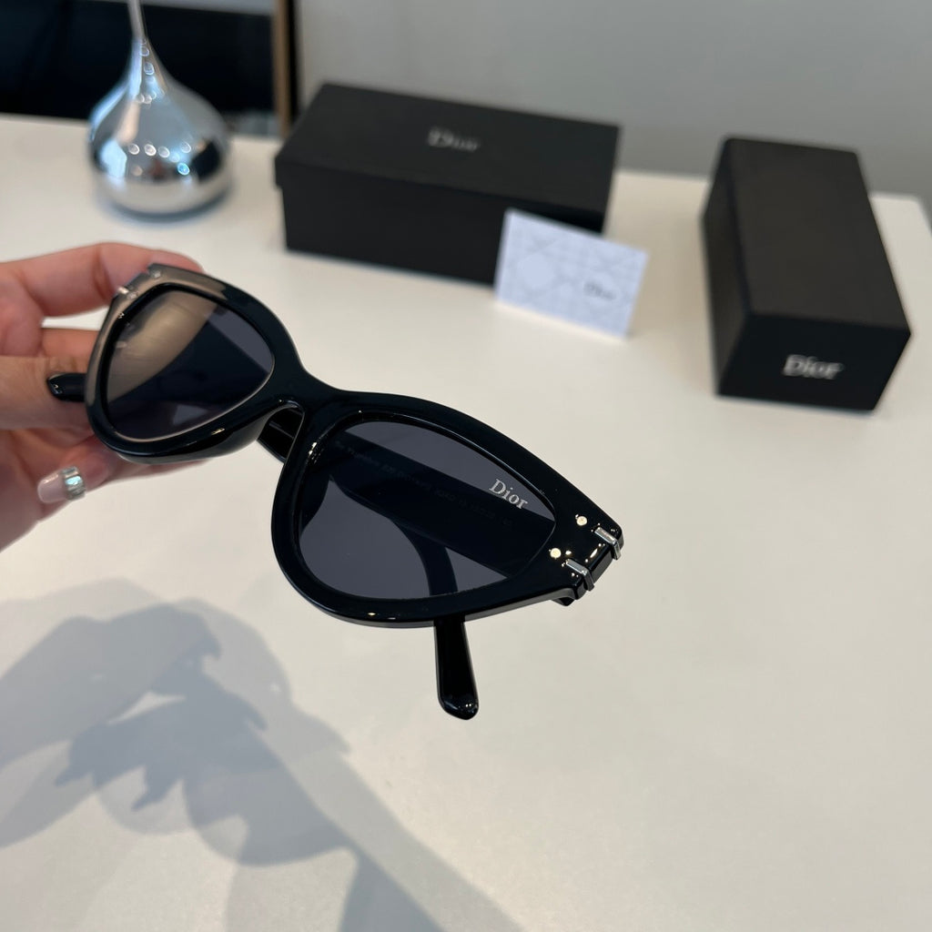 Dior Fashion Black Lens Sunglasses for Men & Women - 486811 - detail image 7