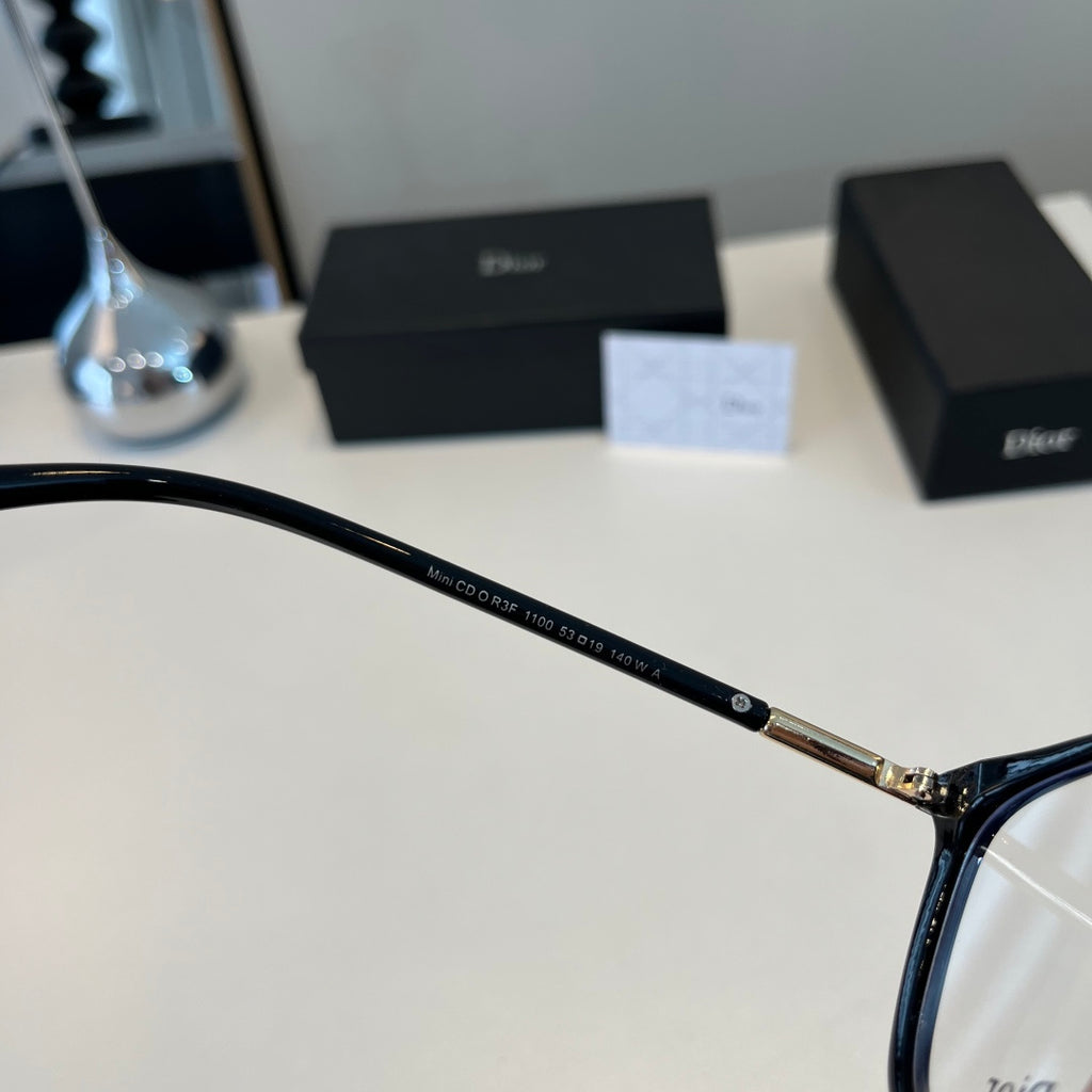Dior Fashion Silver Lens Sunglasses for Men & Women - 431892 - detail image 9
