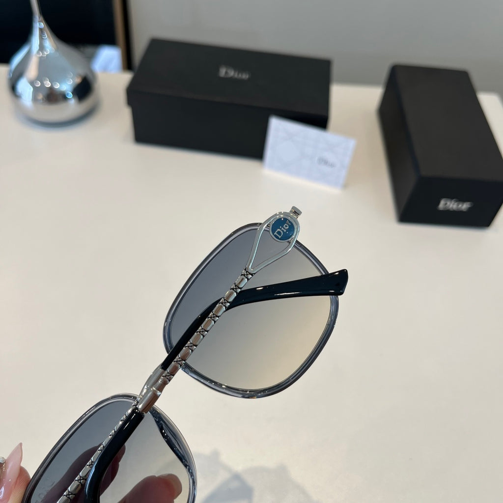 Dior Fashion Silver Lens Sunglasses for Men & Women - 371942 - detail image 7