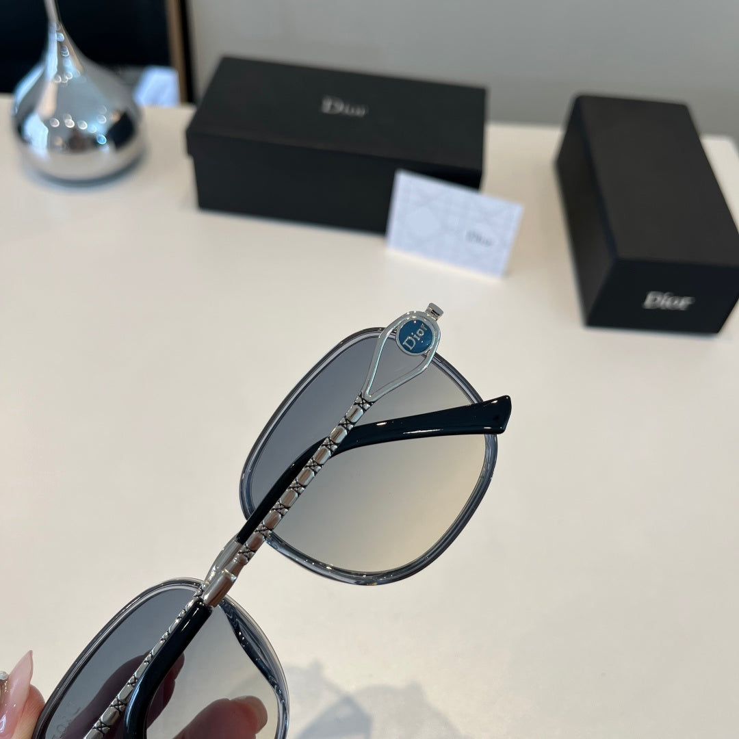 Dior Fashion Silver Lens Sunglasses for Men & Women - 431893 - detail image 7