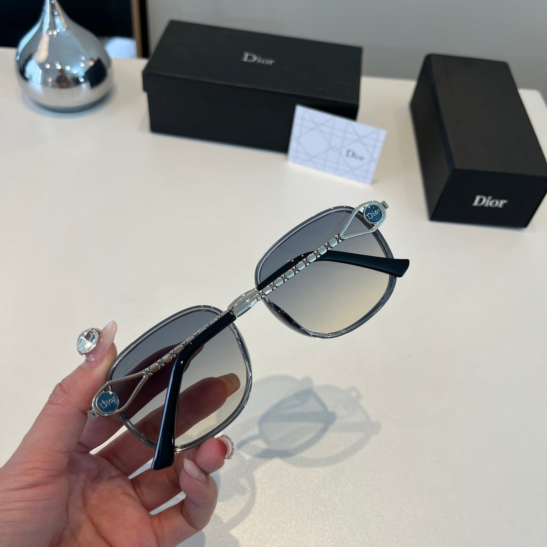 Dior Fashion Silver Lens Sunglasses for Men & Women - 486813 - detail image 8