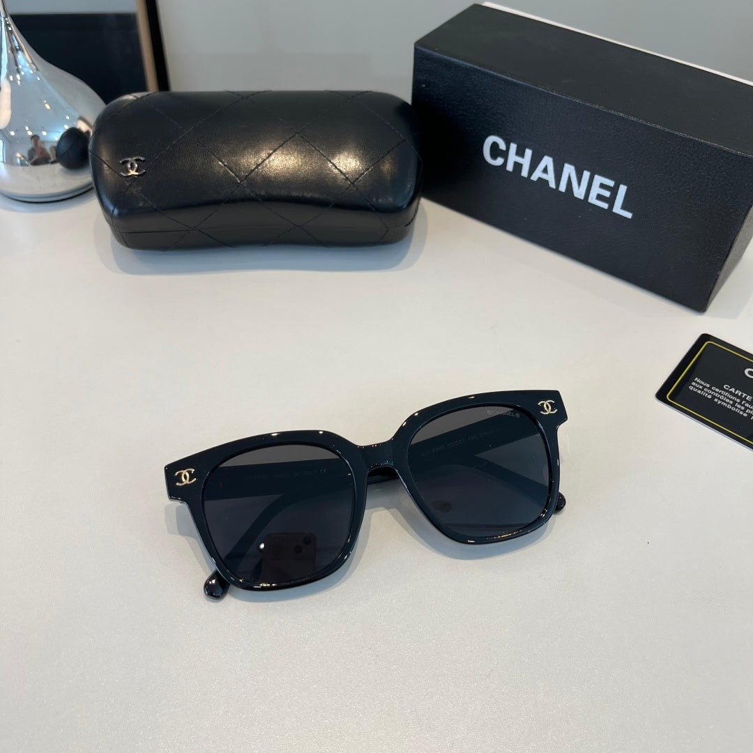 Chanel Fashion Black Lens Sunglasses for Men & Women - 371692 - detail image 5