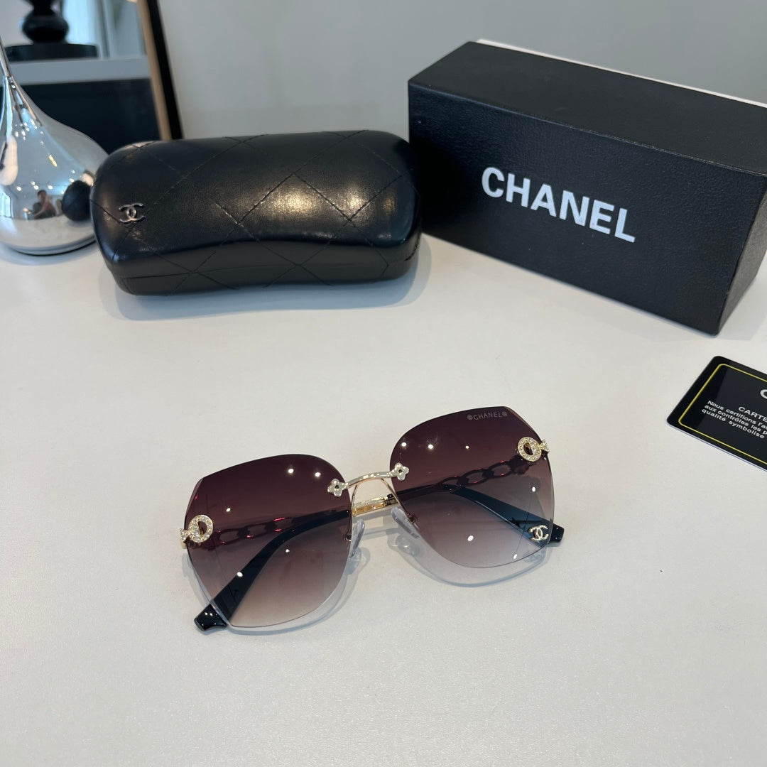 Chanel 17165 Fashion Silver Lens Sunglasses for Men & Women - 371693 - detail image 5