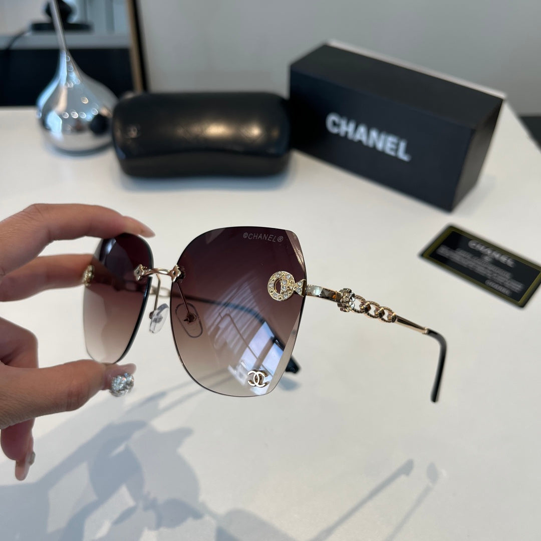 Chanel 17165 Fashion Silver Lens Sunglasses for Men & Women - 371693 - detail image 4