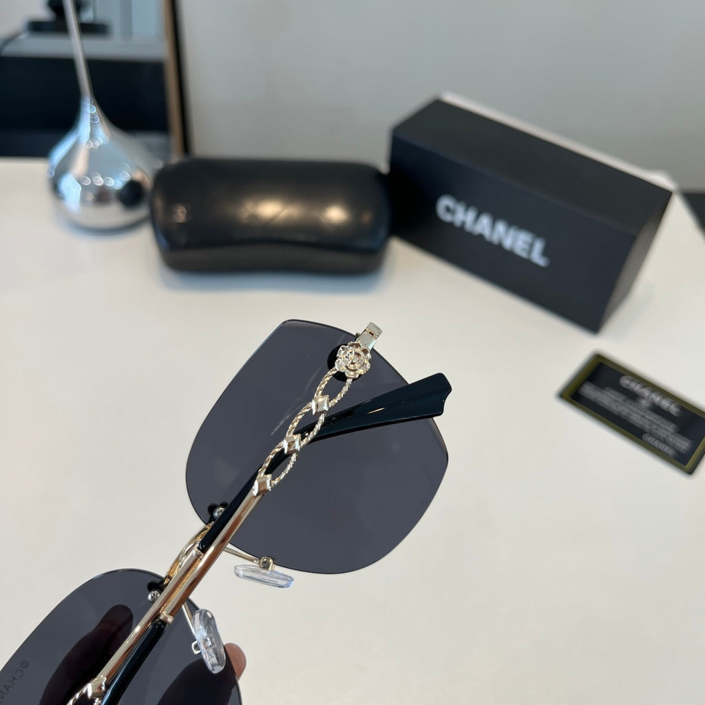 Chanel 17165 Fashion Silver Lens Sunglasses for Men & Women - detail image 8