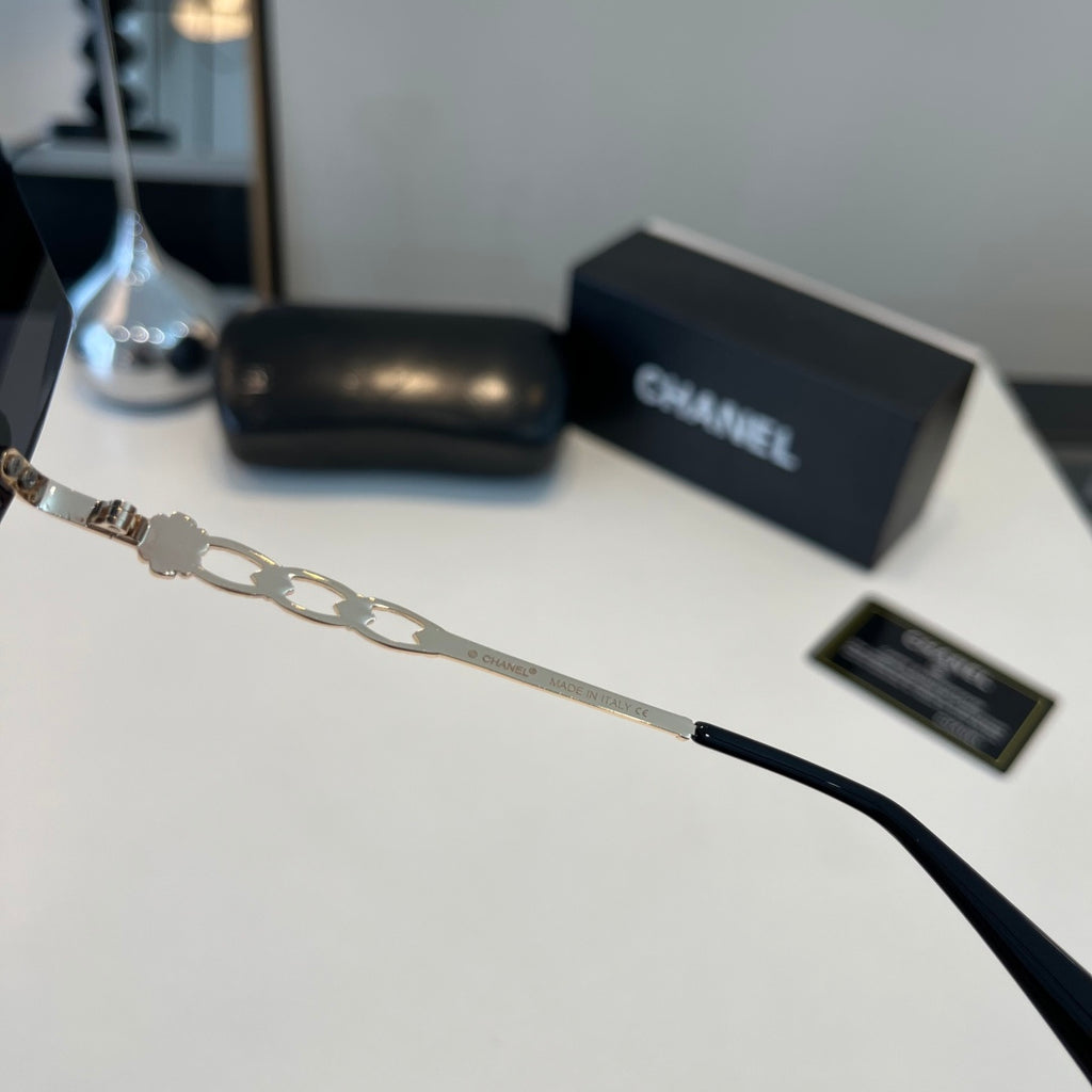 Chanel 17165 Fashion Silver Lens Sunglasses for Men & Women - detail image 11