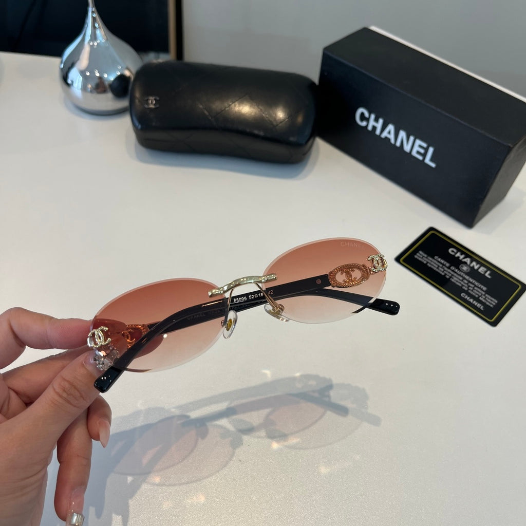 Chanel Fashion Red Lens Sunglasses for Men & Women - 371697 - detail image 5
