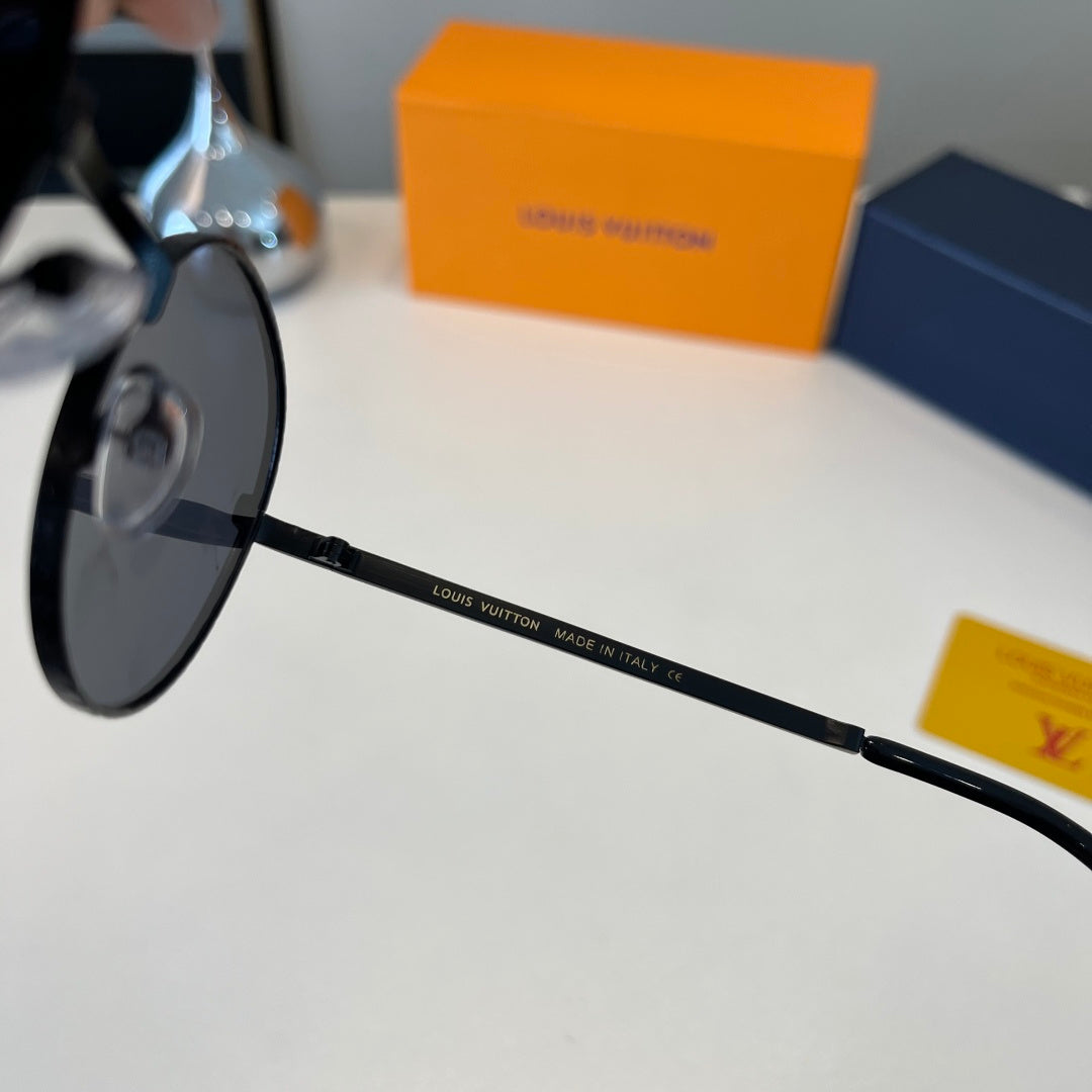 Louis Vuitton Fashion Black Lens Sunglasses for Men & Women - 431248 - detail image 9