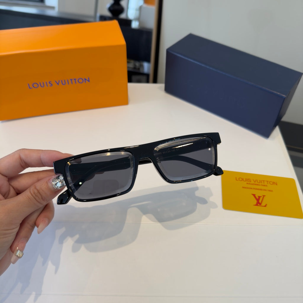 Louis Vuitton Fashion Black Lens Sunglasses for Men & Women - 431256 - detail image 5