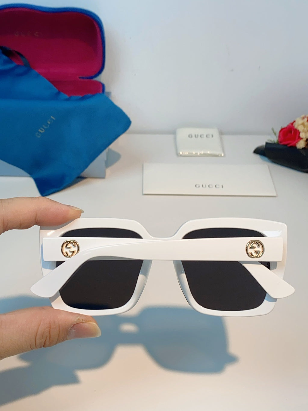 Gucci Polarized Fashion Black Lens Sunglasses for Men & Women - 448768 - detail image 5