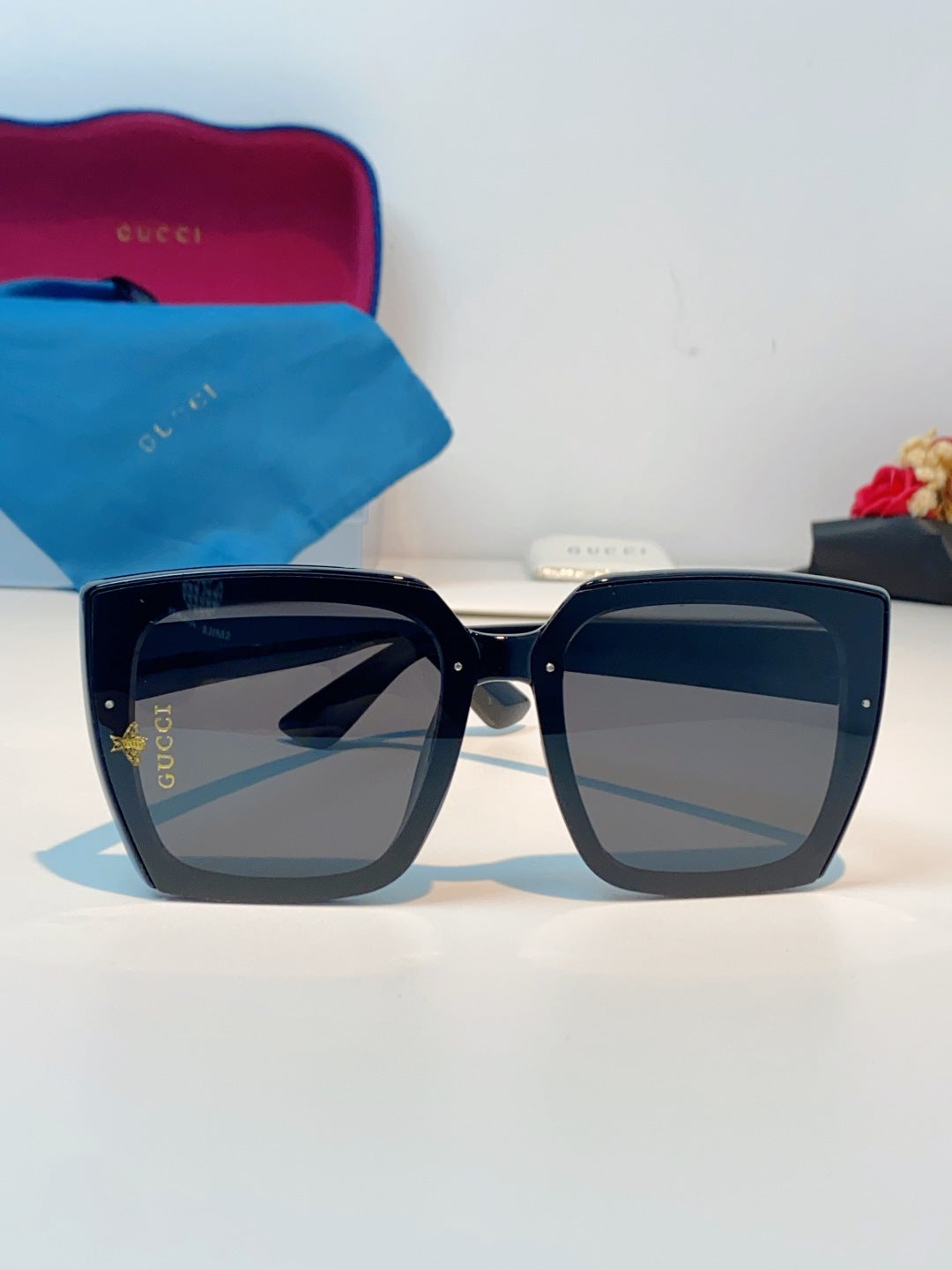 Gucci Polarized Fashion Black Lens Sunglasses for Men & Women - 448770 - detail image 2