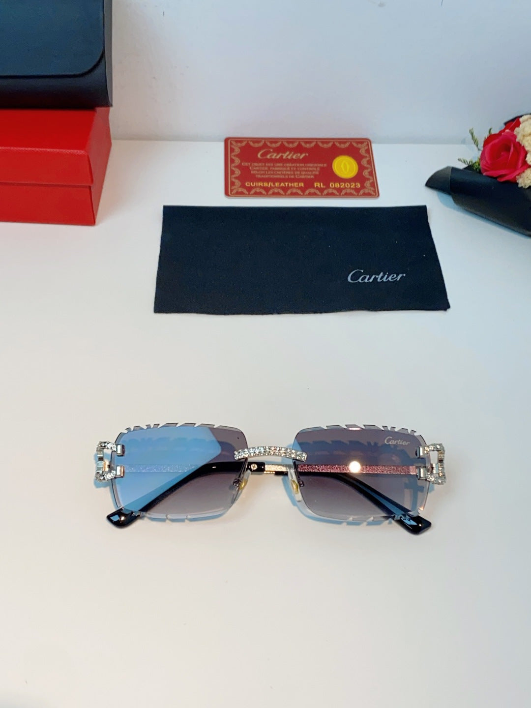 Cartier Fashion Gray Lens Sunglasses for Men & Women - 415949 - detail image 9