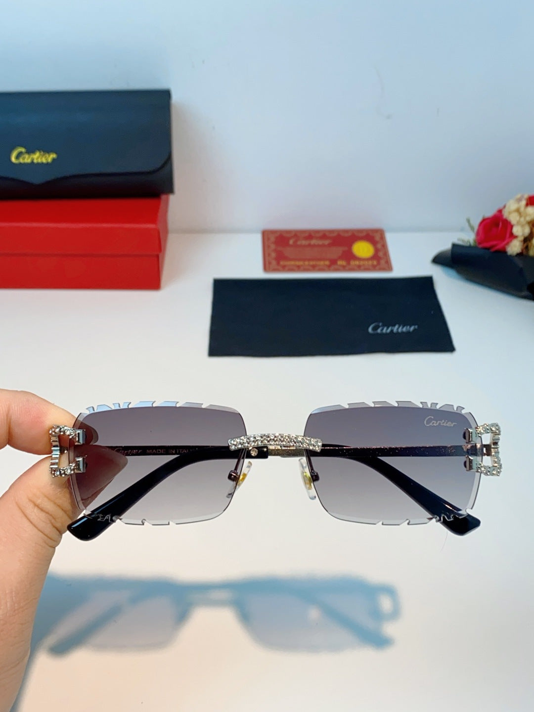 Cartier Fashion Gray Lens Sunglasses for Men & Women - 465910 - detail image 4
